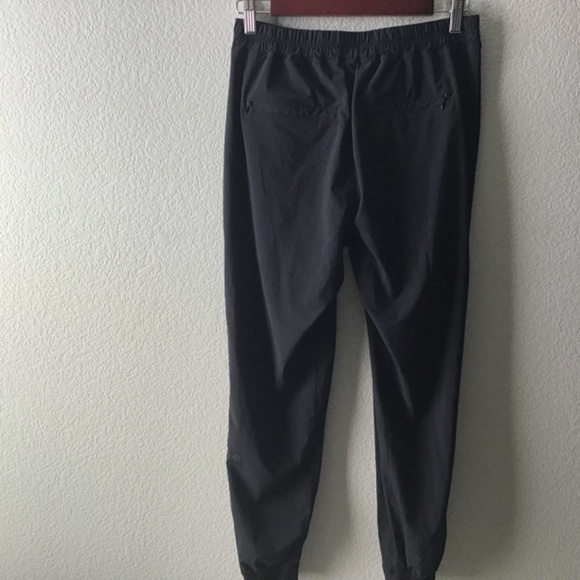 Lululemon Go Keepsake Jogger Pleated Tapered Elastic Waist Office Black Pant 6 - Picture 7 of 10